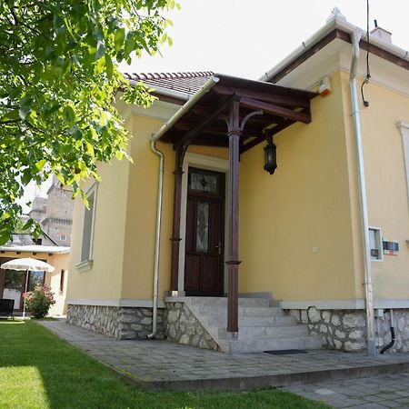 Varkert Deluxe Apartmanhaz Miszkolc Zewnętrze zdjęcie