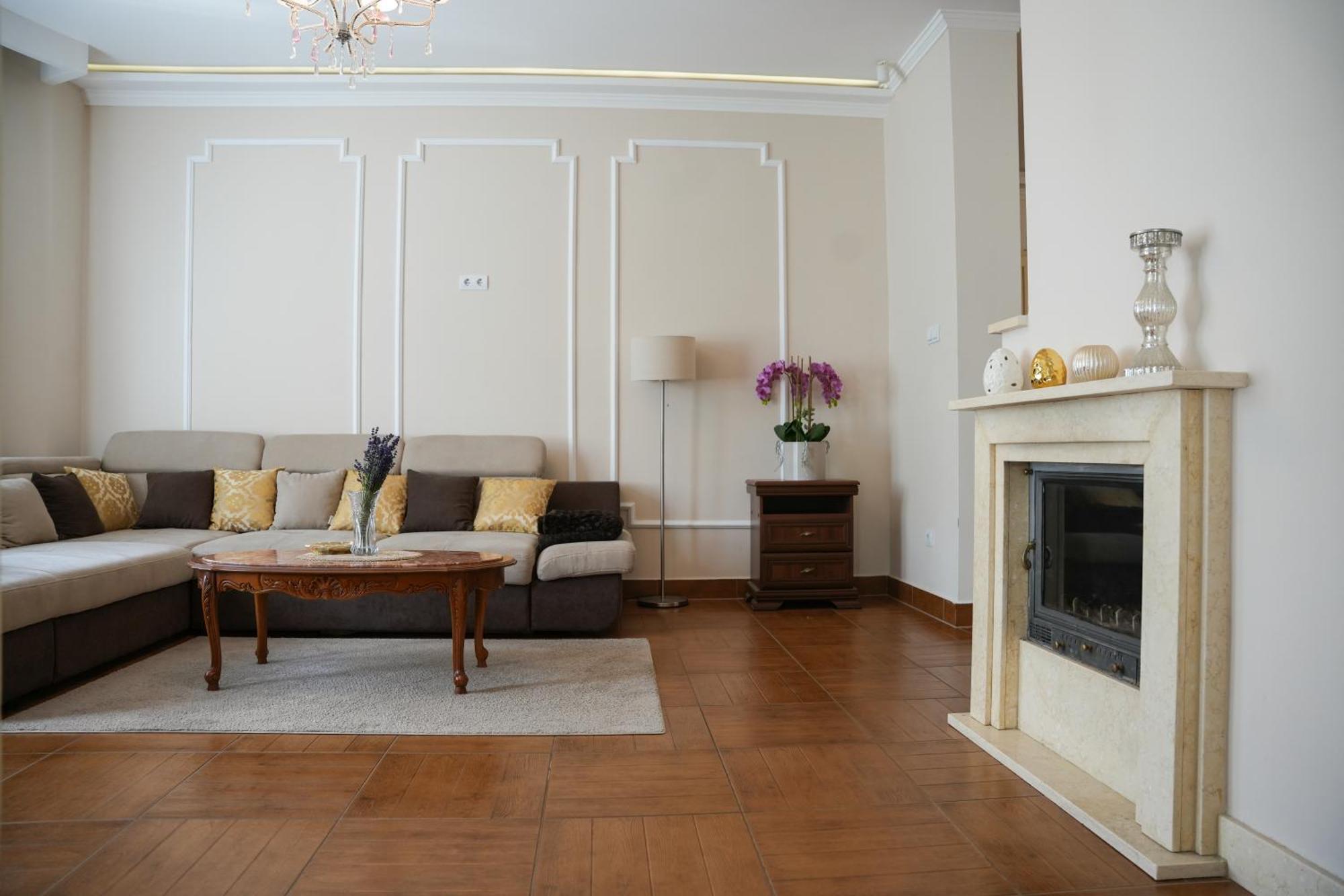 Varkert Deluxe Apartmanhaz Miszkolc Zewnętrze zdjęcie
