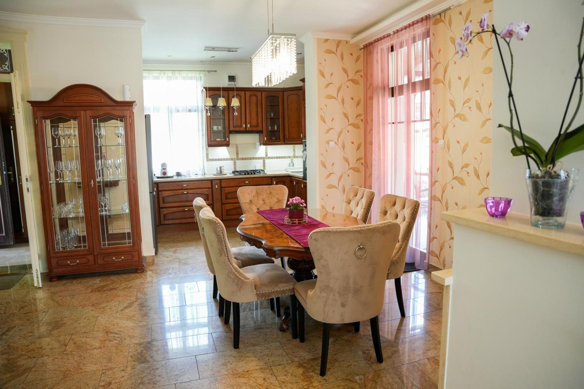 Varkert Deluxe Apartmanhaz Miszkolc Zewnętrze zdjęcie