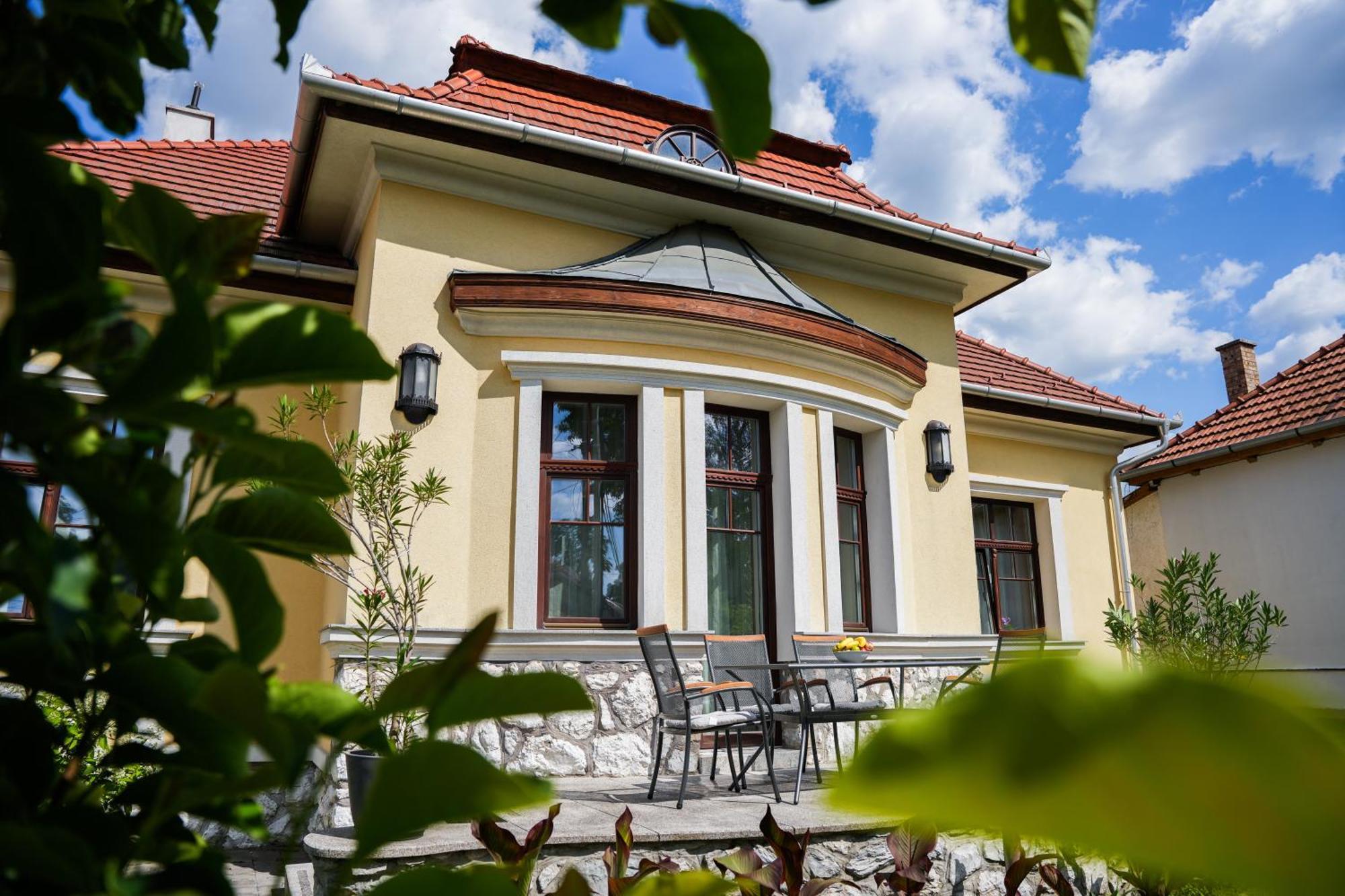 Varkert Deluxe Apartmanhaz Miszkolc Zewnętrze zdjęcie