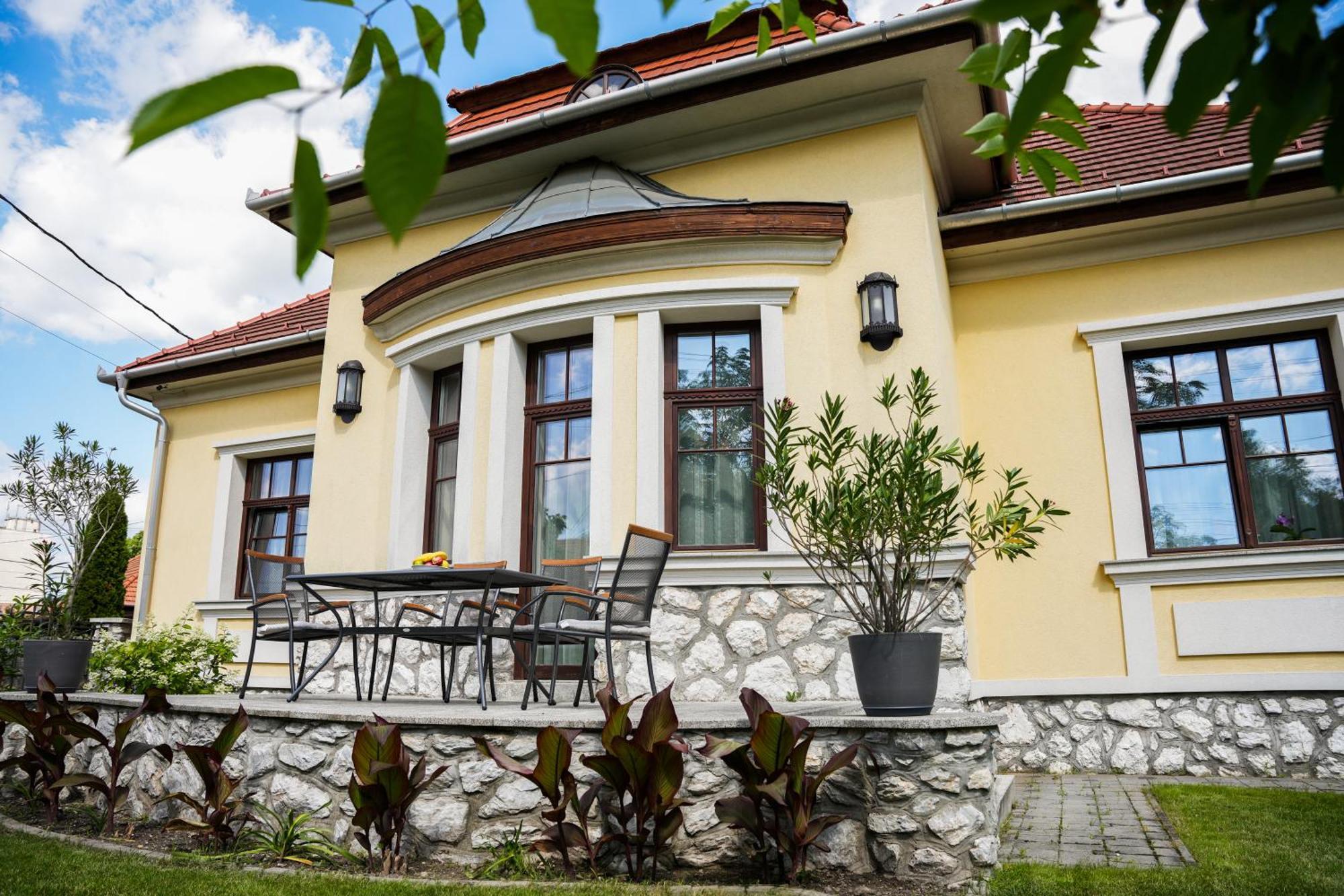Varkert Deluxe Apartmanhaz Miszkolc Zewnętrze zdjęcie